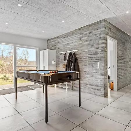 7 Bedroom Beautiful In *